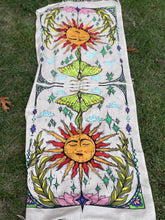 Load image into Gallery viewer, Beautiful and Soft Pashmina
