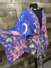 Load image into Gallery viewer, Moon Kimono
