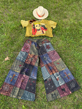 Load image into Gallery viewer, Outfit of the Day - Day 2
