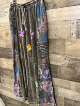 Load image into Gallery viewer, Soft Cotton Embroidered Pants
