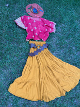 Load image into Gallery viewer, Outfit of the Day - Day 5
