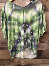 Load image into Gallery viewer, Hand Dyed Top - Lg
