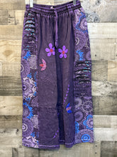 Load image into Gallery viewer, Soft Cotton Embroidered Pants
