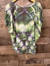 Load image into Gallery viewer, Hand Dyed Top - Lg
