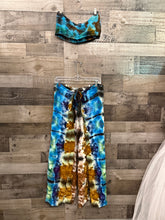 Load image into Gallery viewer, Gorgeous hand dyed set. This set is a OS fits small to xl (14/16)
