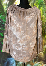Load image into Gallery viewer, Perfect top for your fairy outfit or to pair with a flowy skirt - Lg

