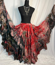 Load image into Gallery viewer, Lea - This is a 25 yard skirt
